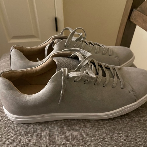 Casual shoes - Picture 1 of 3